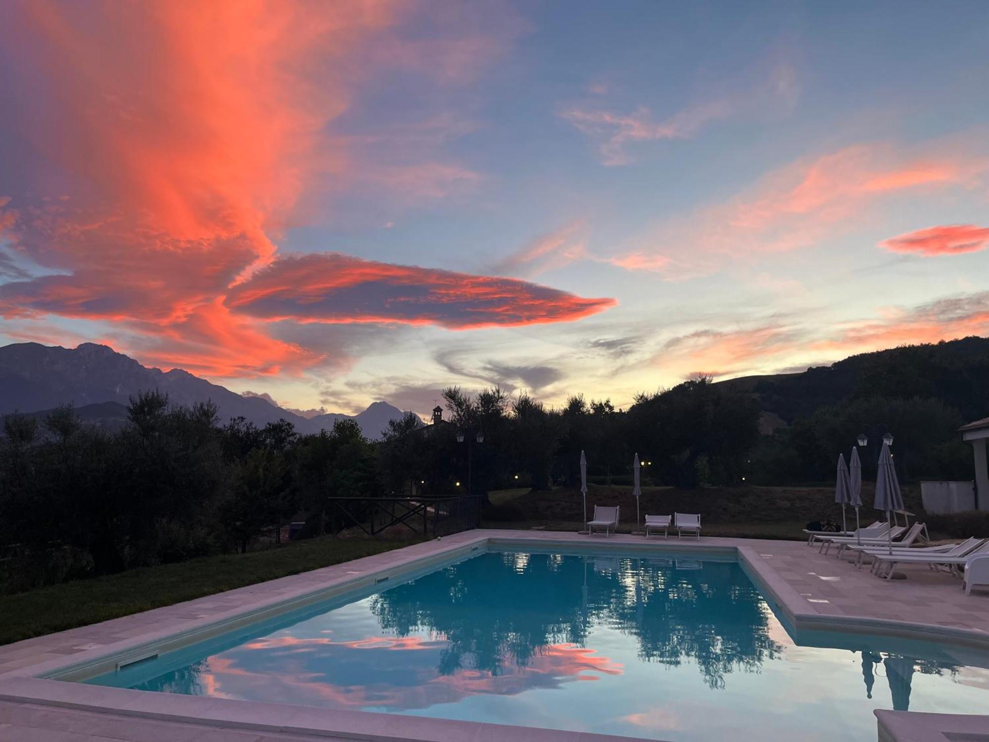 Agriturismo Borgo Del Ginepro * Castiglione Messer Raimondo